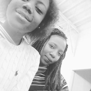 Meet your Posher, Simone